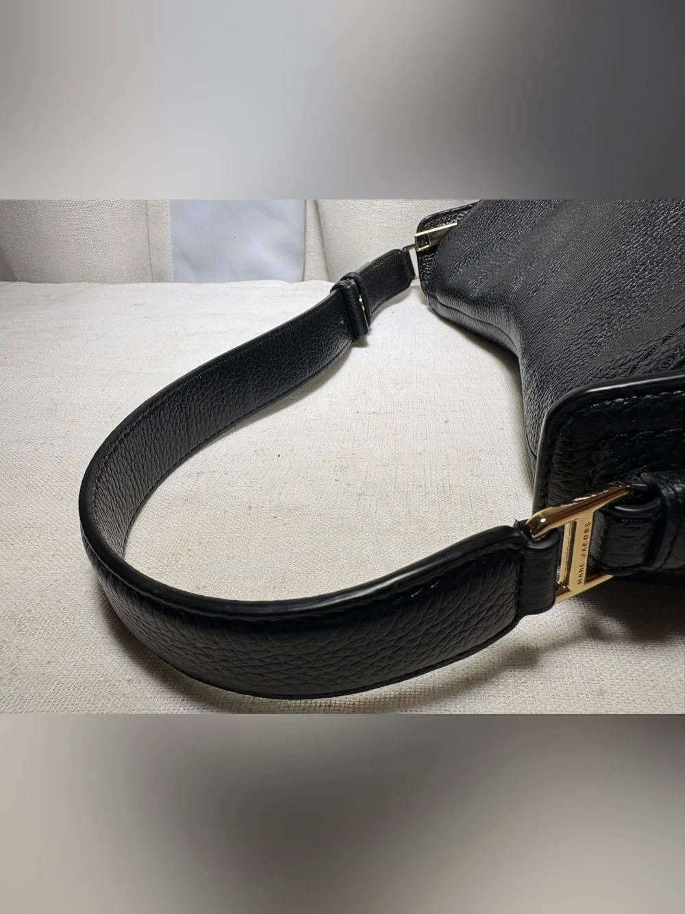Marc Jacobs Black Pebbled Leather Hobo Shoulder Bag + Matching Wallet Gold Hardw